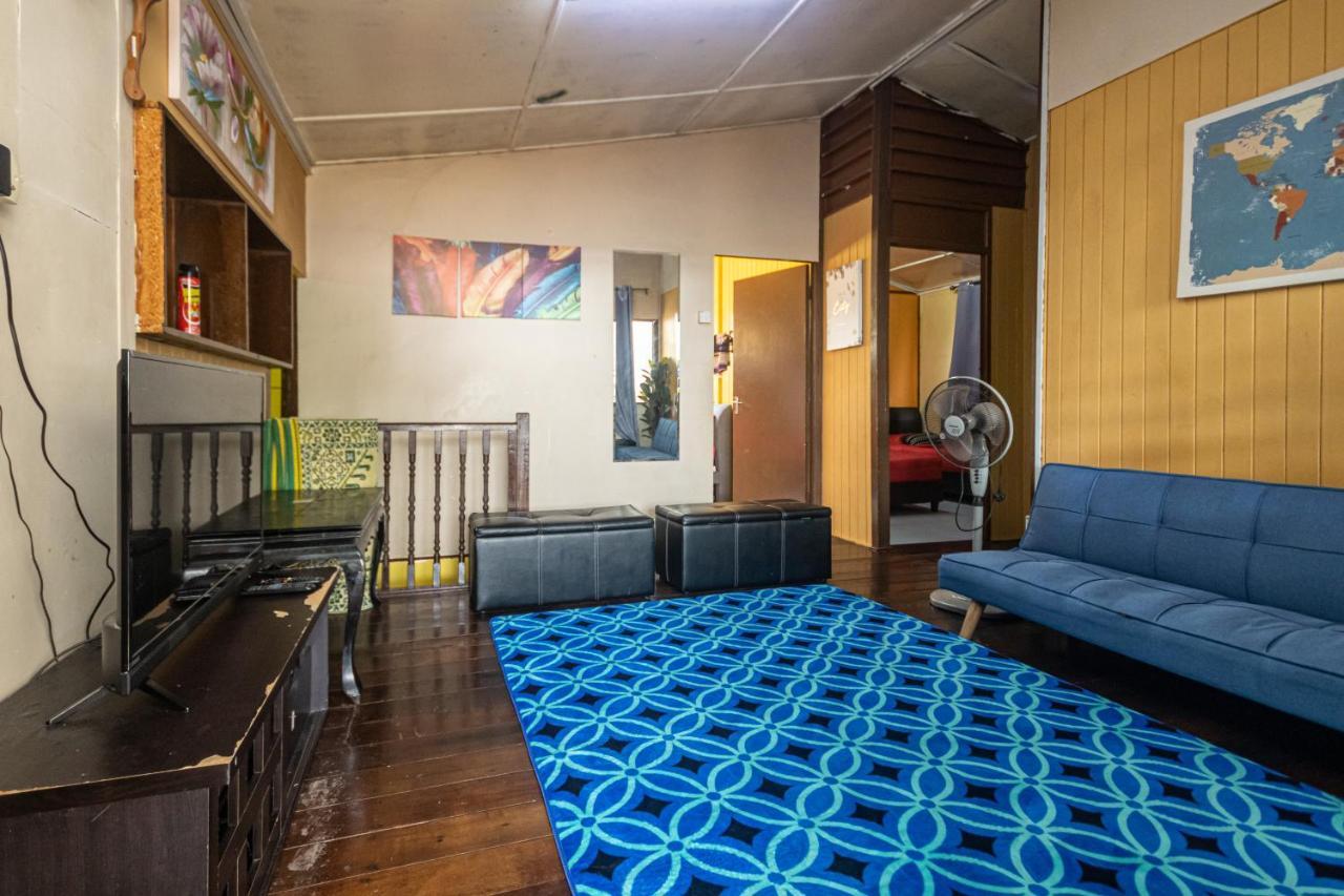 Aiza Homestay Opposite Abang Strawberry Taman Sedia Tanah Rata Exterior photo